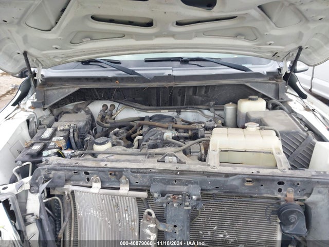 1N6AF0LY8JN807646 Nissan Nv Cargo Nv2500 Hd S V8