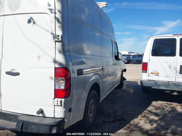 1N6AF0LY8JN807646 Nissan Nv Cargo Nv2500 Hd S V8