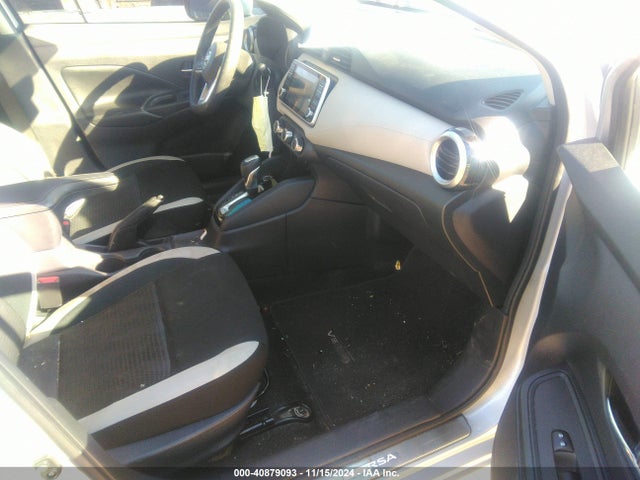 3N1CN8EV9LL804003 Nissan Versa Sv Xtronic Cvt