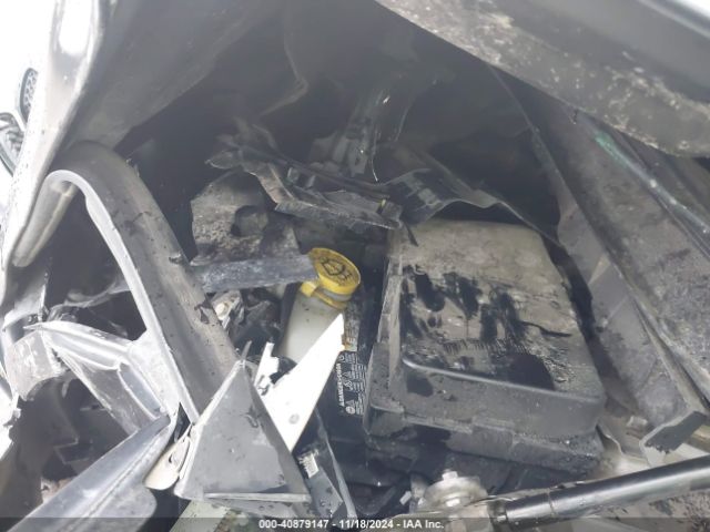 1C4PJLCB2JD573289 Jeep Cherokee Latitude Fwd