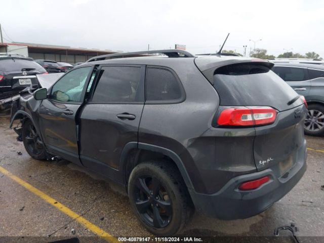 1C4PJLCB2JD573289 Jeep Cherokee Latitude Fwd