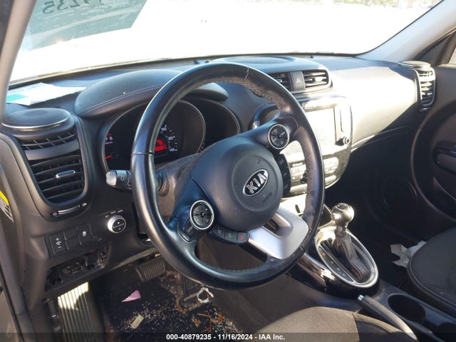 KIA SOUL + 2018 KNDJP3A56J7588667 Image 13
