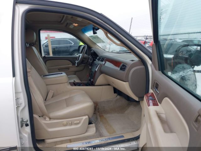 1GNSCKE0XER130852 Chevrolet Suburban 1500 Ltz