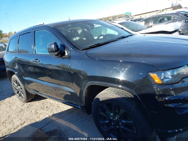 1C4RJFAG4JC272845 Jeep Grand Cherokee Altitude 4x4