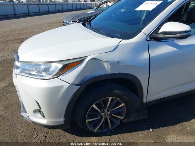 Toyota Highlander Xle 2019 5TDKZRFH3KS350125 Image 17