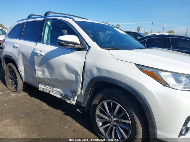 Toyota Highlander Xle 2019 5TDKZRFH3KS350125 Image 6