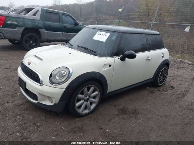 2009 MINI COOPER S WMWMF73589TW81422 Photo 1