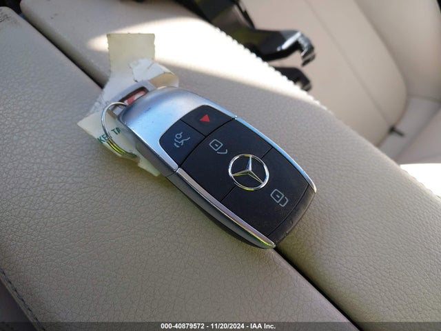 W1N4M4HB3LW027660 Mercedes-Benz Glb 250 4matic