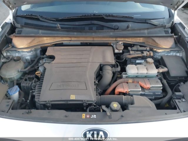 KNDCB3LC7K5226668 KIA NIRO LX
