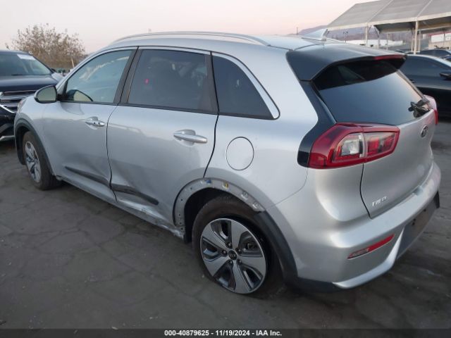 KNDCB3LC7K5226668 KIA NIRO LX