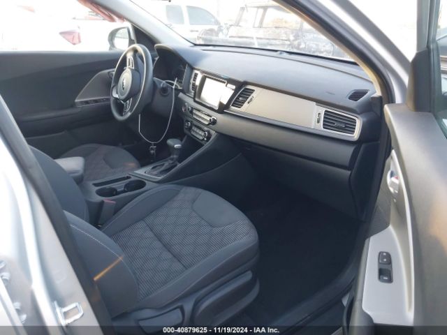 KNDCB3LC7K5226668 KIA NIRO LX