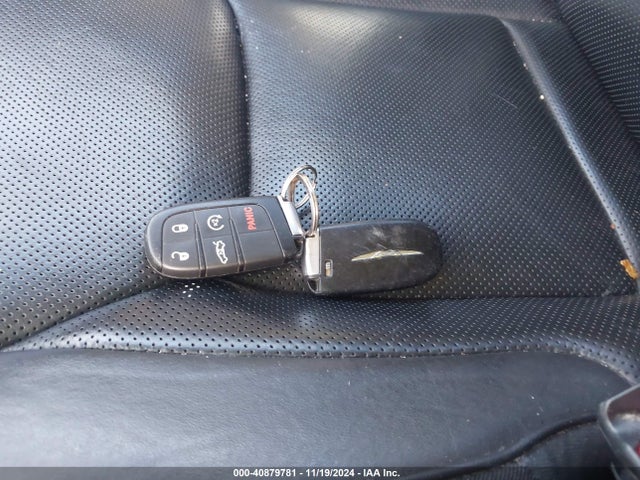 2C3CCAKG4JH304535 Chrysler 300 Limited Awd