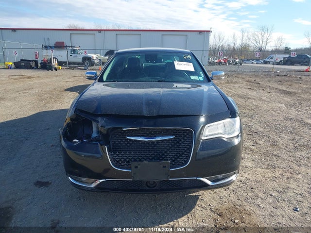 2C3CCAKG4JH304535 Chrysler 300 Limited Awd