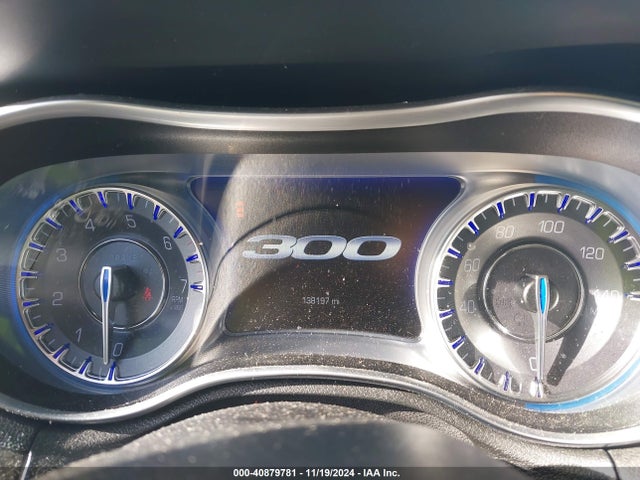 2C3CCAKG4JH304535 Chrysler 300 Limited Awd