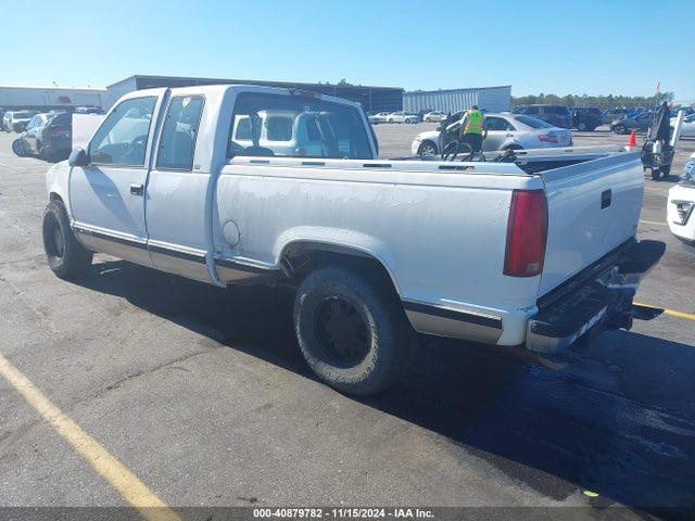 1997 CHEVROLET C/K 1500 2GCEC19R1V1193002 Photo 2
