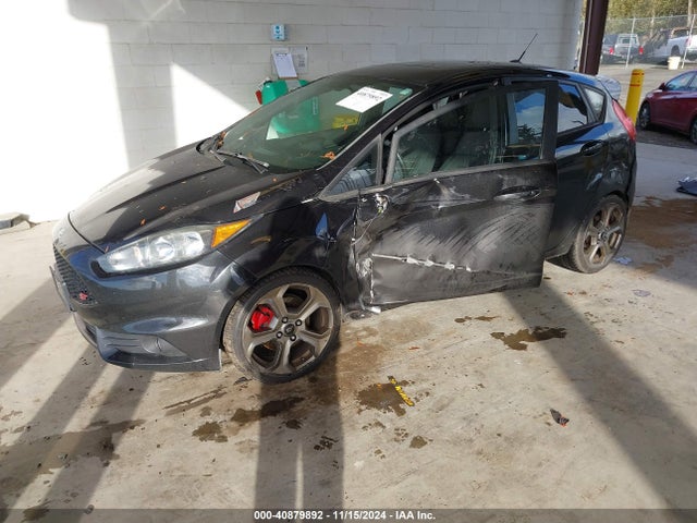 Ford FIESTA ST 2015 3FADP4GX2FM211073 Image 2