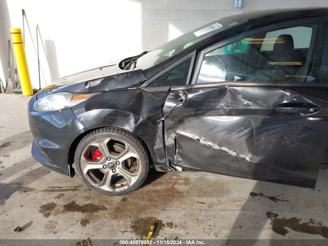 Ford FIESTA ST 2015 3FADP4GX2FM211073 Image 6