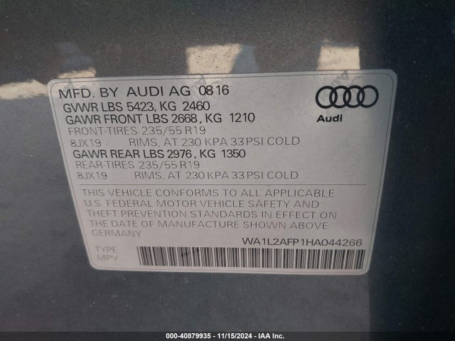Audi Q5 2.0t Premium 2017 WA1L2AFP1HA044266 Image 9