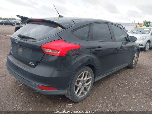 Ford FOCUS SE 2015 1FADP3K22FL293510 Image 4