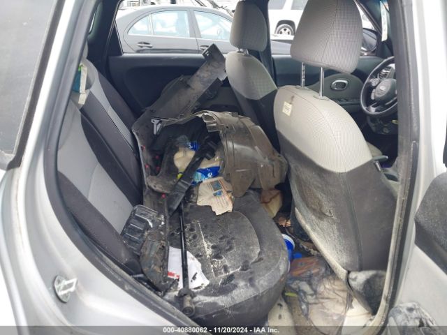 KNDJN2A27J7507715 KIA Soul