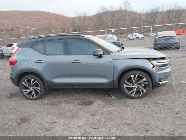 YV4162UM6M2494402 Volvo Xc40 T5 R-design