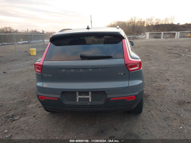 YV4162UM6M2494402 Volvo Xc40 T5 R-design