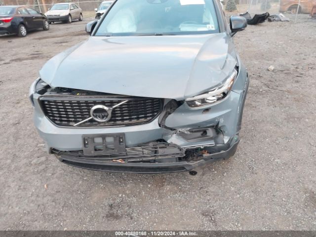 2021 VOLVO XC40 YV4162UM6M2494402 Photo 5