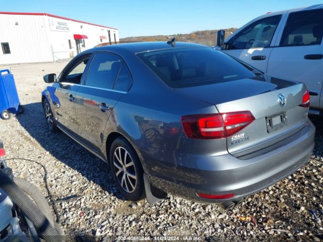 3VWDB7AJ5JM259350 Volkswagen Jetta 1.4t Se/1.4t Wolfsburg Edition