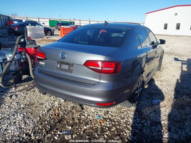 3VWDB7AJ5JM259350 Volkswagen Jetta 1.4t Se/1.4t Wolfsburg Edition