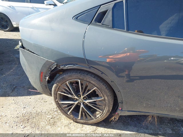 Toyota Prius Xle Awd-e 2024 JTDADABU5R3012199 Image 17