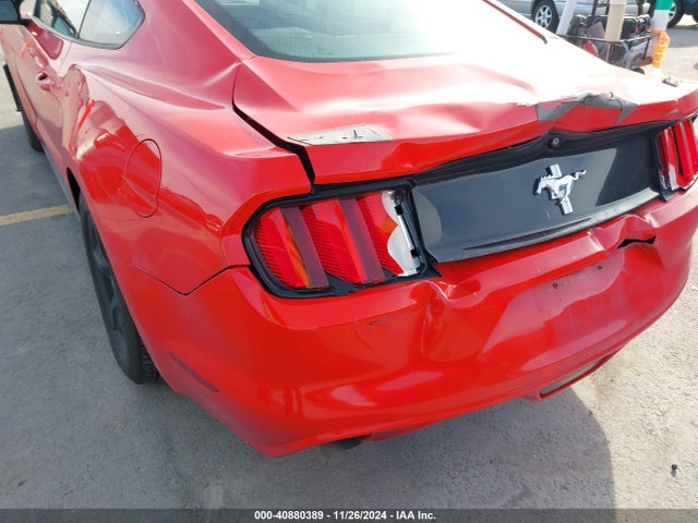 1FA6P8AM1G5268967 Ford Mustang V6
