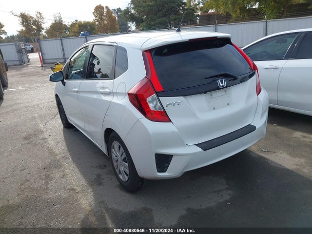 Honda FIT LX 2017 JHMGK5H51HS014848 Image 3