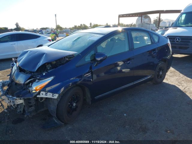 JTDKN3DUXF0453320 Toyota Prius Two
