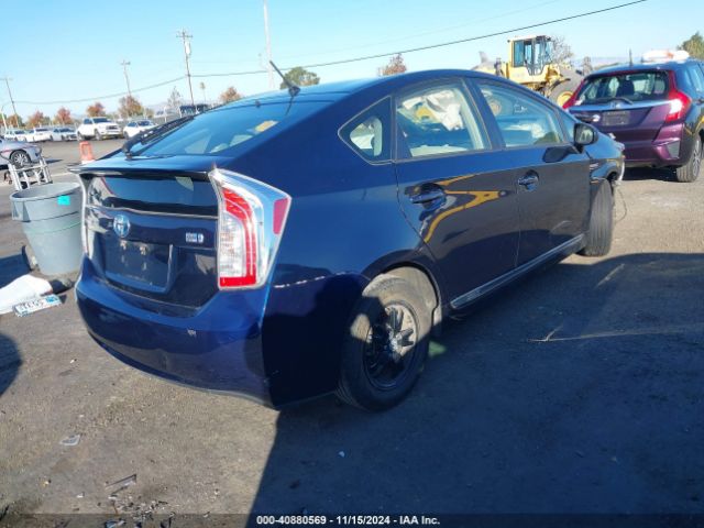 JTDKN3DUXF0453320 Toyota Prius Two