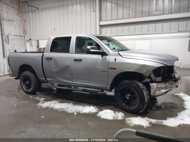 1C6RR7KM8KS751416 RAM 1500 Classic Tradesman  4x4 5'7 Box