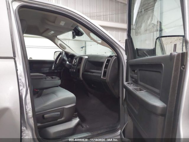 1C6RR7KM8KS751416 RAM 1500 Classic Tradesman  4x4 5'7 Box