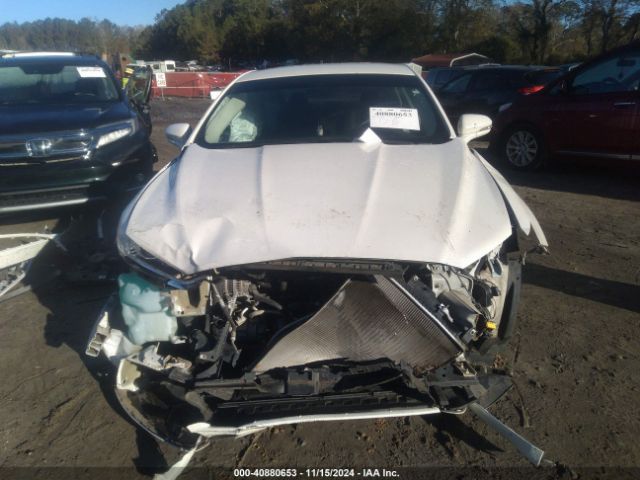 3FA6P0H72FR274077 Ford FUSION SE
