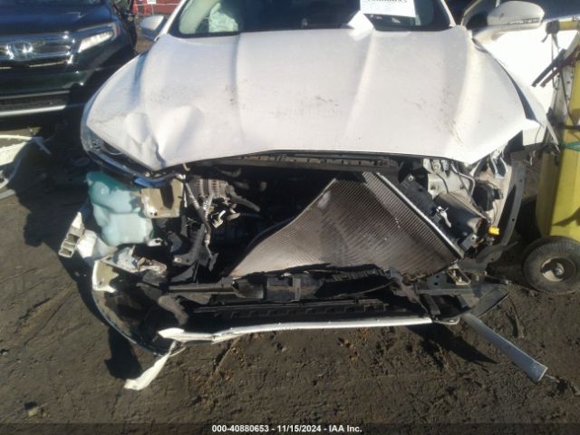 3FA6P0H72FR274077 Ford FUSION SE