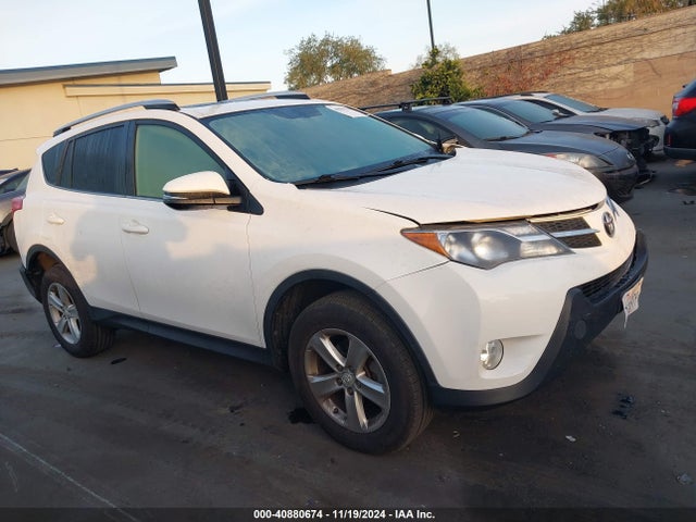 JTMWFREV6EJ007537 Toyota Rav4 Xle