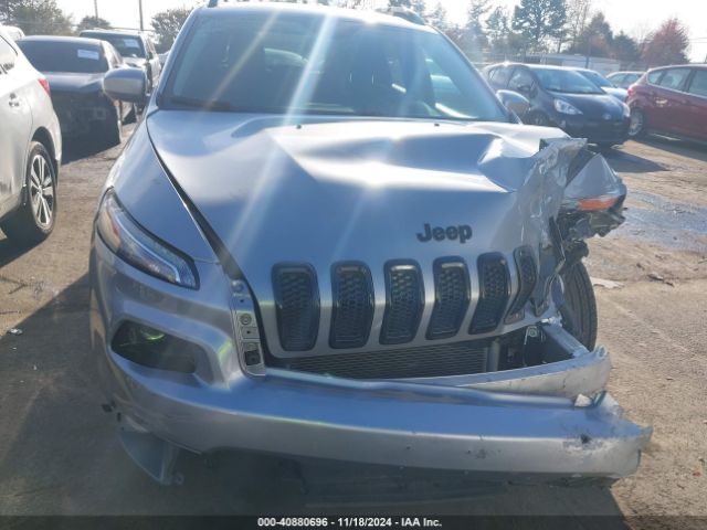 1C4PJLCB6GW137512 Jeep Cherokee Altitude