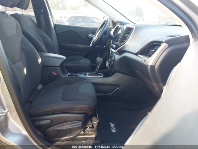 1C4PJLCB6GW137512 Jeep Cherokee Altitude