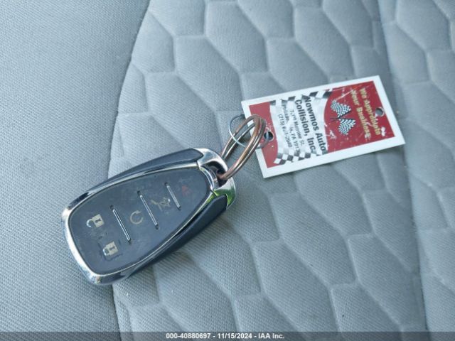 2GNAXJEV0J6132010 Chevrolet EQUINOX LT