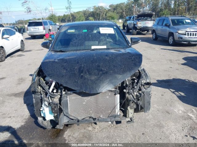 NMTKHMBX1KR100013 Toyota C-HR XLE