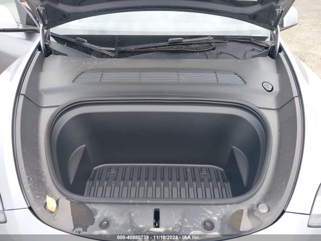 2024 TESLA MODEL Y 7SAYGDEE1RA312143 Photo 9