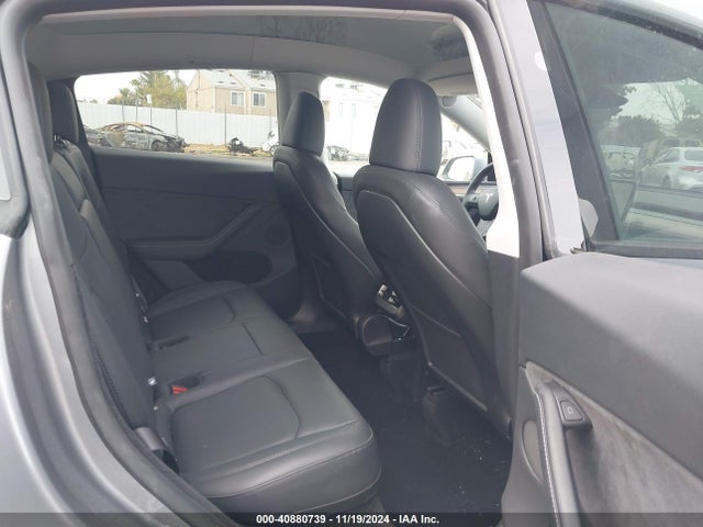 2024 TESLA MODEL Y 7SAYGDEE1RA312143 Photo 7
