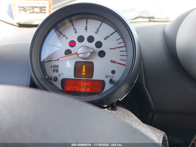 2011 MINI COOPER S COUNTRYMAN WMWZC5C51BWM10032 Photo 6