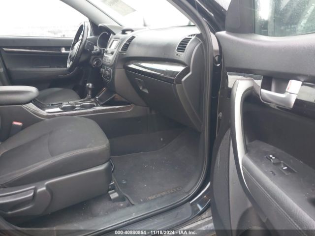 5XYKT4A62EG509888 KIA SORENTO LX