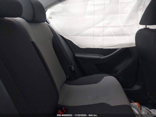 3VW2B7AJ7HM376039 Volkswagen Jetta 1.4t S