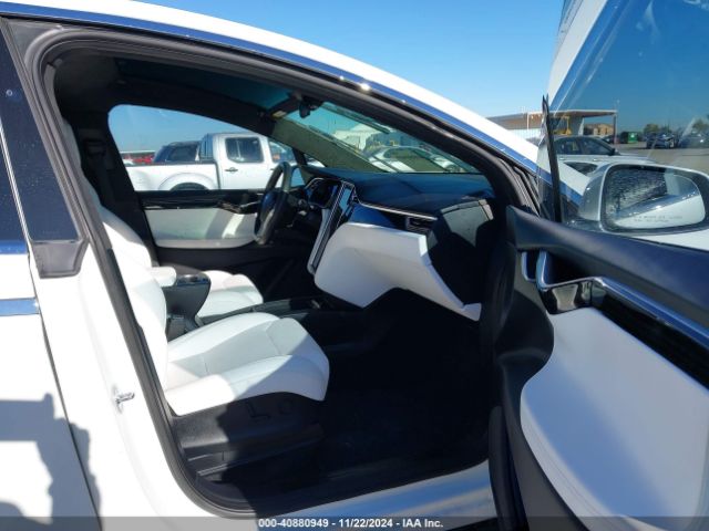 5YJXCBE21HF065092 Tesla MODEL X