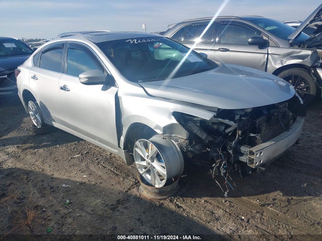 2015 1N4AL3AP9FN358580 main image
